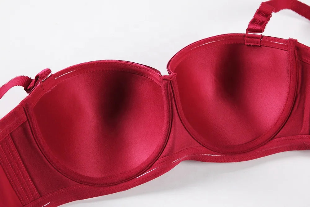 Prugasti seksi grudnjak